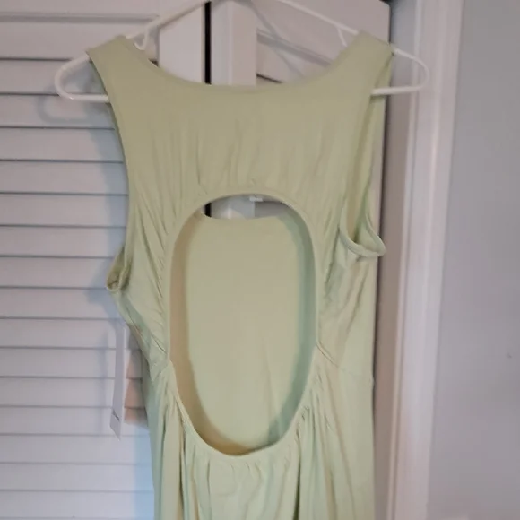 lululemon athletica Cream Backless Midi Dress - Picture 3 of 3